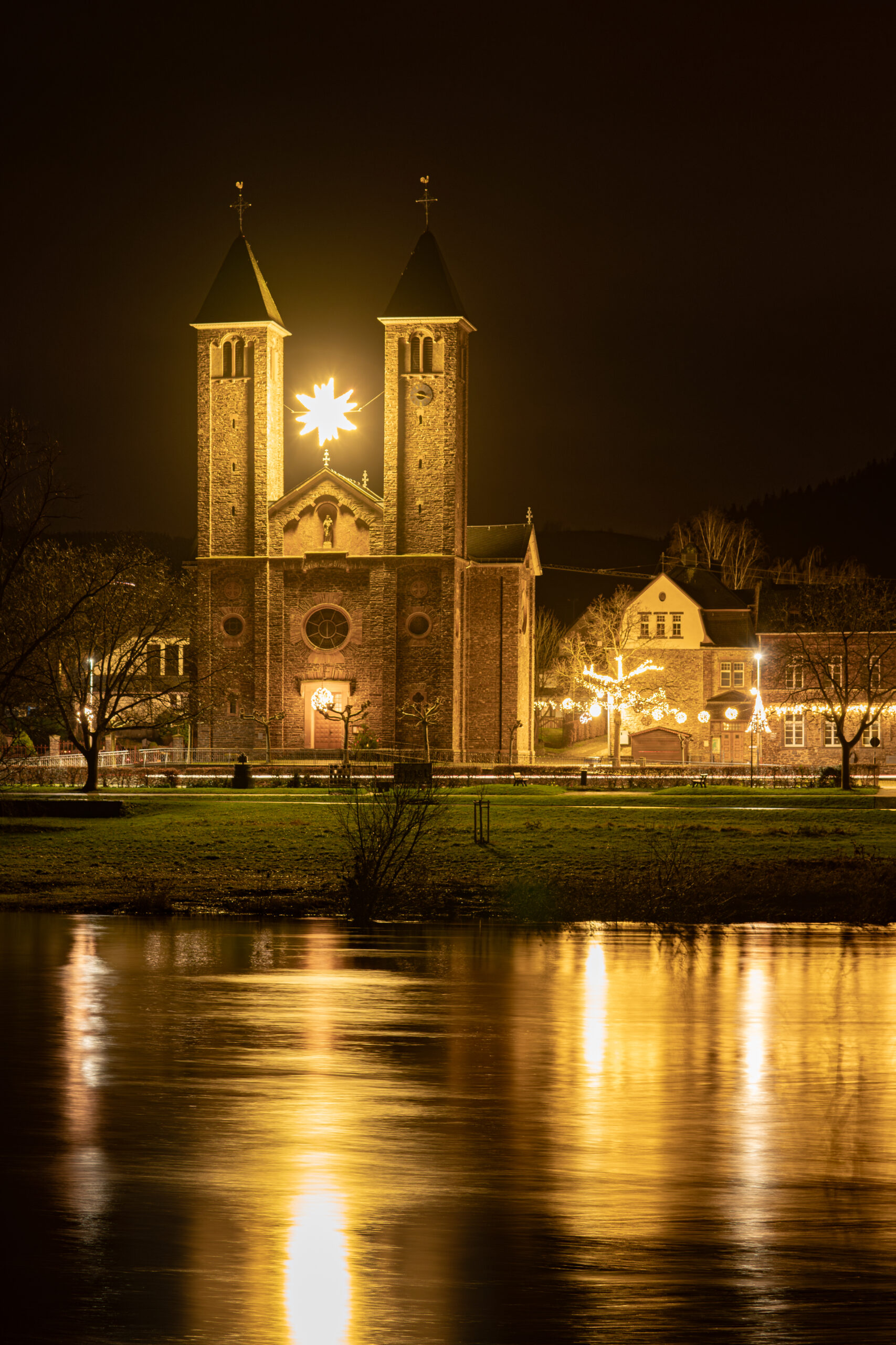Lichterglanz Anknipsen & Glühwein Grillparty