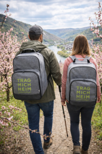 Frühlingswanderung durch die Pfirsichblüte mit Picknick-Genuss